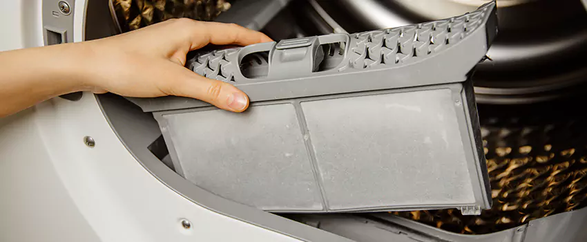 Signs Of A Clogged Dryer Lint Trap in Albany, California